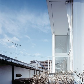 Casa en Hakarimachi, proyectada por Rhythmdesign Casa en Hakarimachi, proyectada por Rhythmdesign