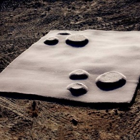 Aire, una alfombra con sentido lúdico diseñada por Jon Santacoloma Aire, una alfombra con sentido lúdico diseñada por Jon Santacoloma