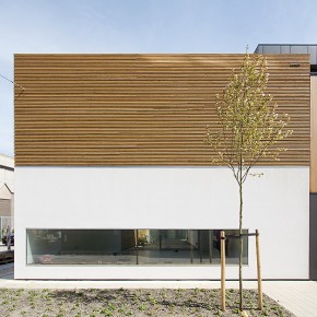 La introvertida casa holandesa de Pasel Kuenzel Architects La introvertida casa holandesa de Pasel Kuenzel Architects