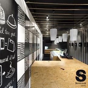 De antiguo garaje a catering de alto standing, por Denys & von Arend De antiguo garaje a catering de alto standing, por Denys & von Arend