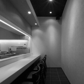 Sushi Dining Matsu, un sobrio restaurante firmado por Jun MurataSushi Dining Matsu, un sobrio restaurante firmado por Jun Murata Sushi Dining Matsu, un sobrio restaurante firmado por Jun MurataSushi Dining Matsu, un sobrio restaurante firmado por Jun Murata