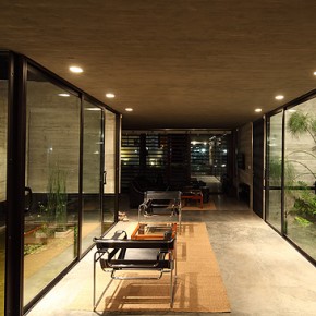 Hormigón armado con esencia doméstica, por el estudio BAK Arquitectos Hormigón armado con esencia doméstica, por el estudio BAK Arquitectos