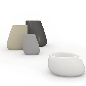 Stones, mobiliario de Stefano Giovannoni y Elisa Gargan para Vondom Stones, mobiliario de Stefano Giovannoni y Elisa Gargan para Vondom