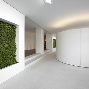 Banco minimalista en Hi-Macs, diseñado por Giubbini Architekten Banco minimalista en Hi-Macs, diseñado por Giubbini Architekten
