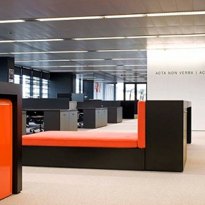 Sede central de la empresa ANV en Barcelona, por YLAB Sede central de la empresa ANV en Barcelona, por YLAB