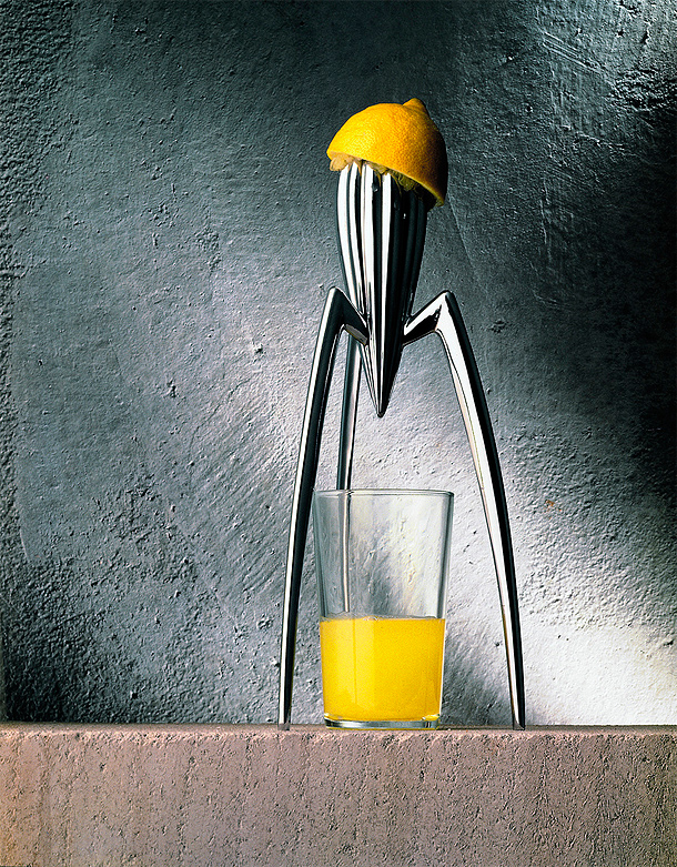 25-aniversario-exprimidor-juicy-salif-philippe-starck-alessi (1)